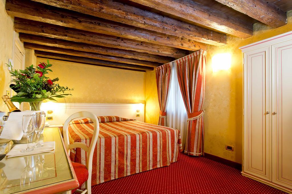 Ca' San Polo Venedig